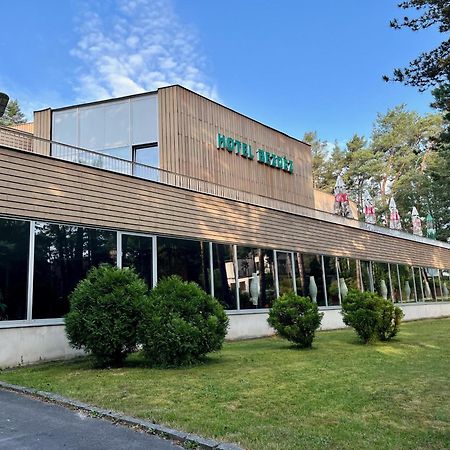 斯塔勒斯普拉维贝兹徳兹酒店 Staré Splavy 外观 照片
